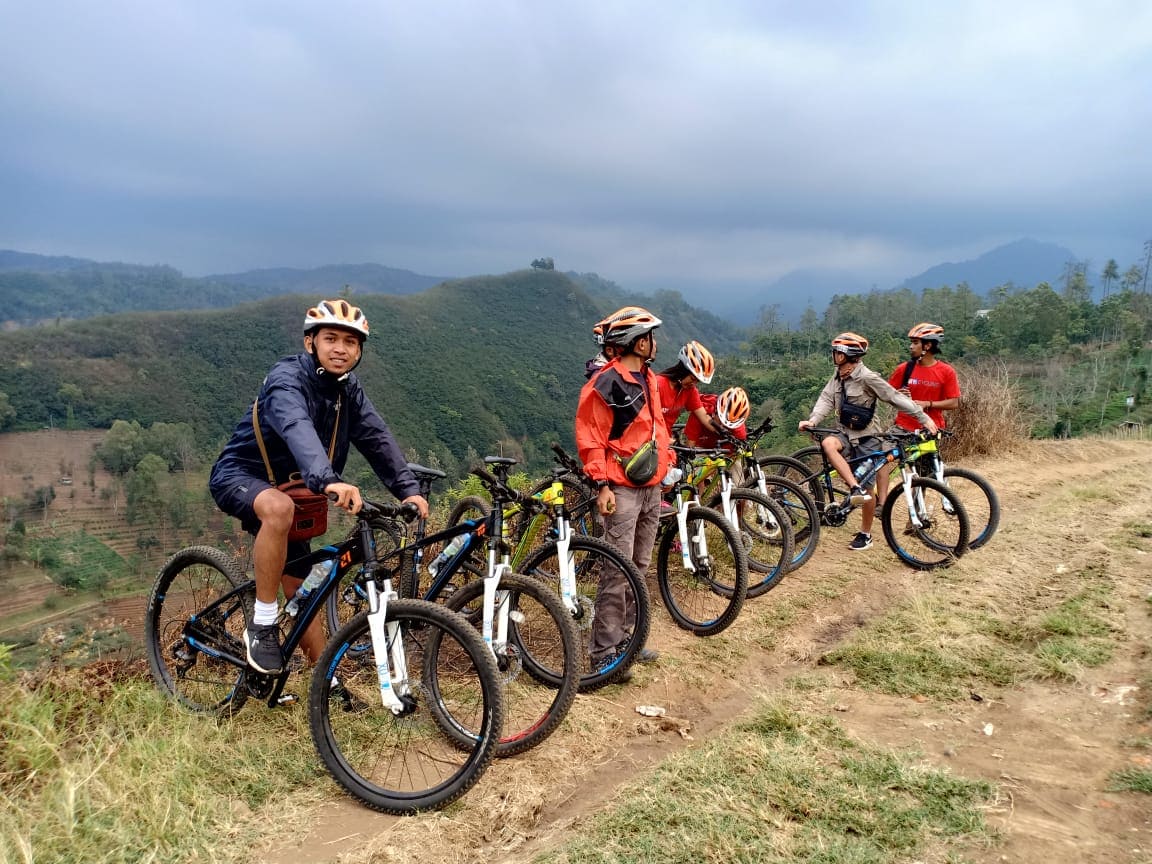 印尼玛琅巴图Pujon自行车骑行之旅