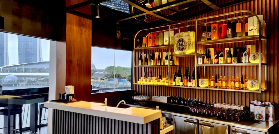 牛尾炭烧 & 莱佛士坊清酒吧