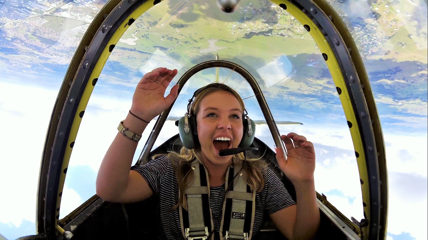 猎人谷军机特技飞行冒险体验