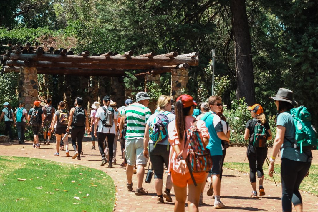 珀斯Araluen公园的秘密徒步探索之旅