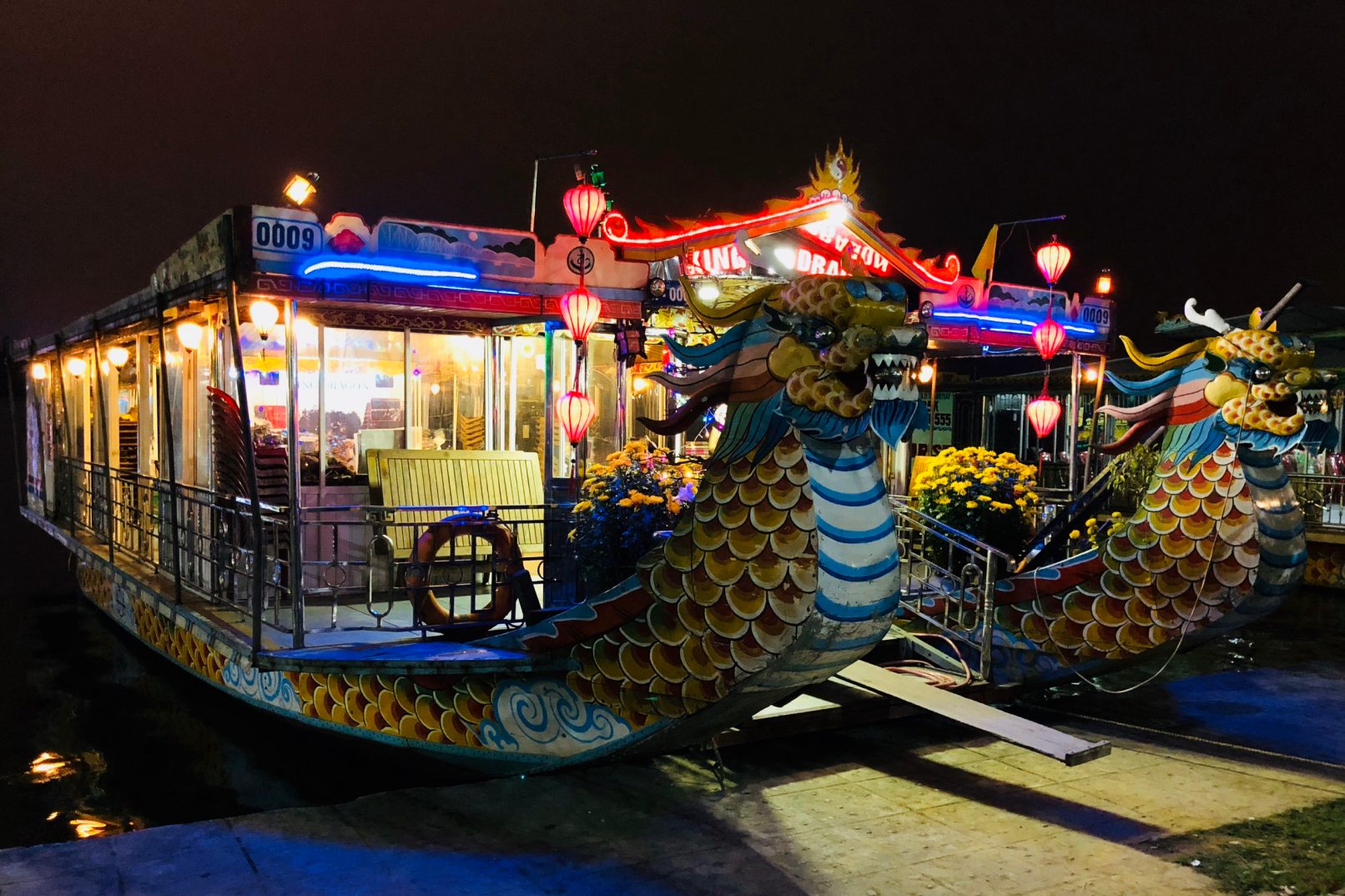 顺化香江传统歌唱表演门票