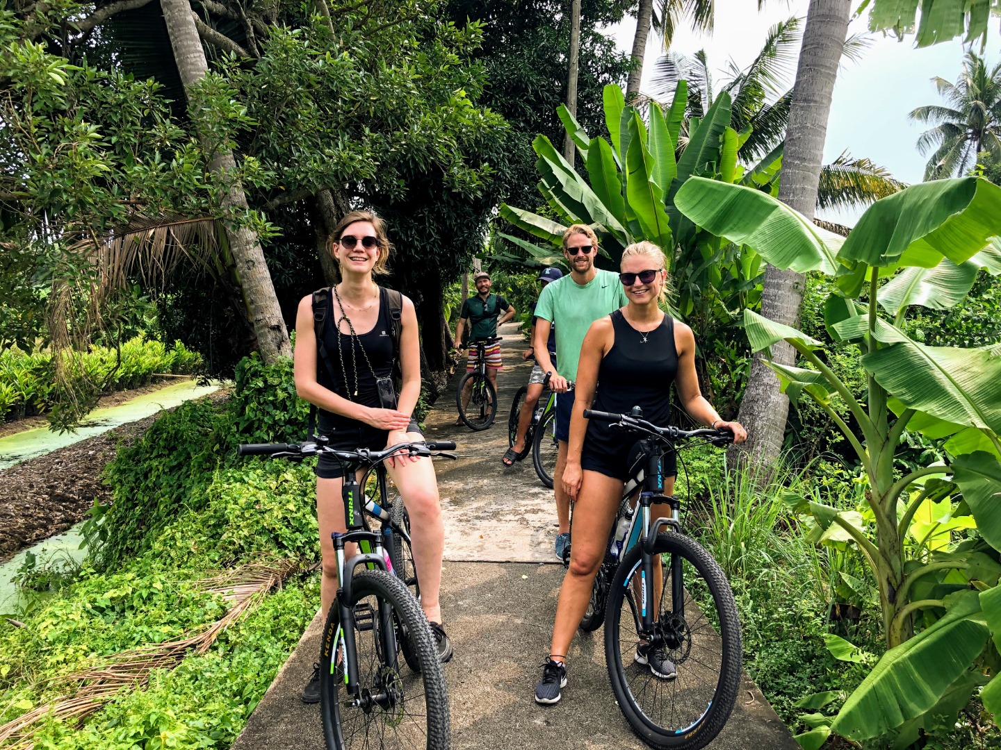 曼谷自行车＆运河游船之旅（含午餐）