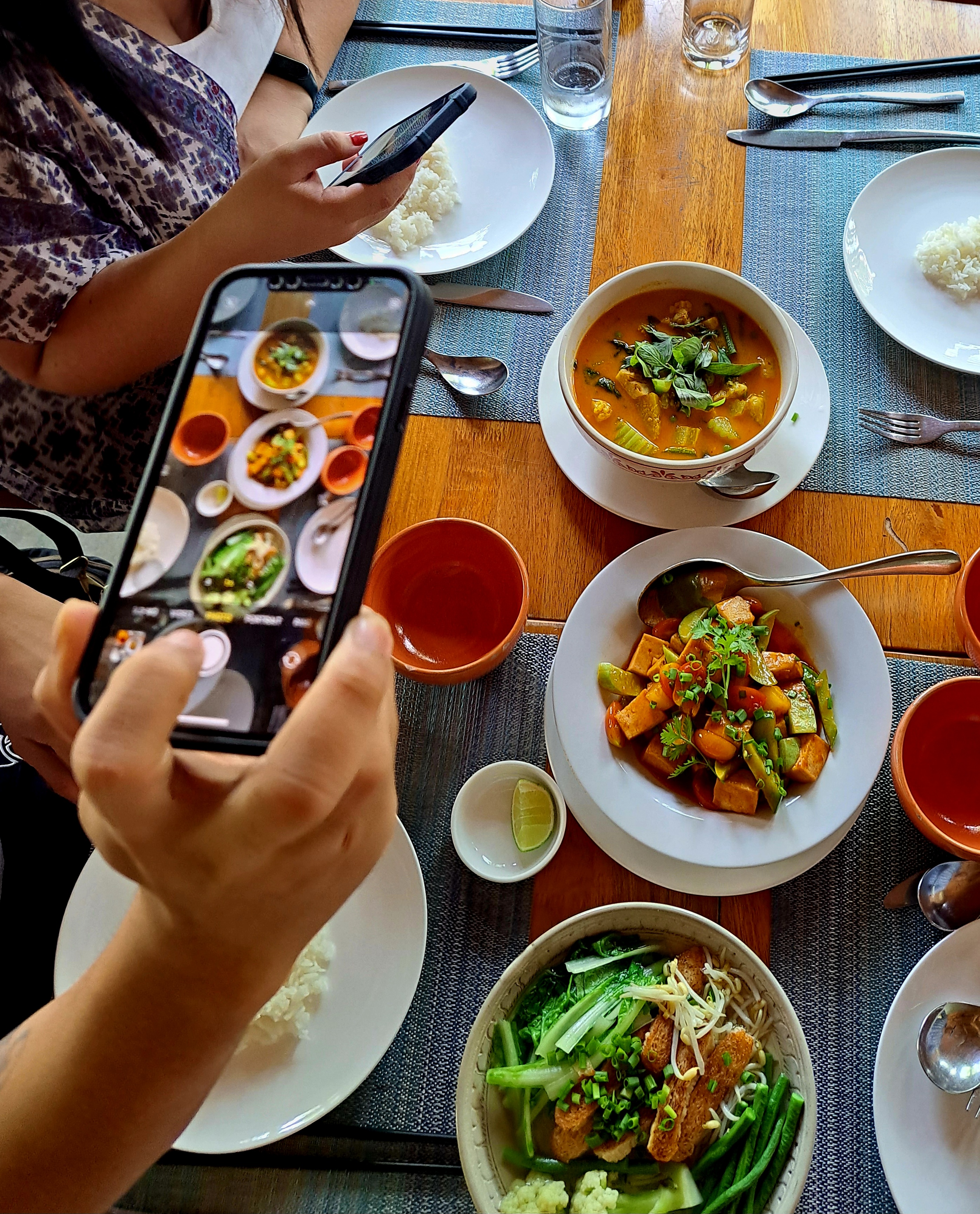 暹粒街头美食观光之旅（搭乘嘟嘟车）