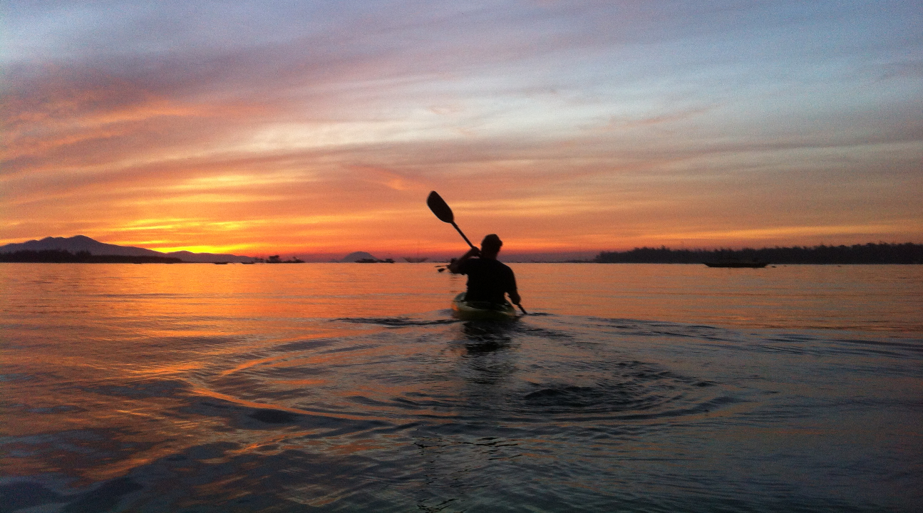 会安日出皮划艇体验