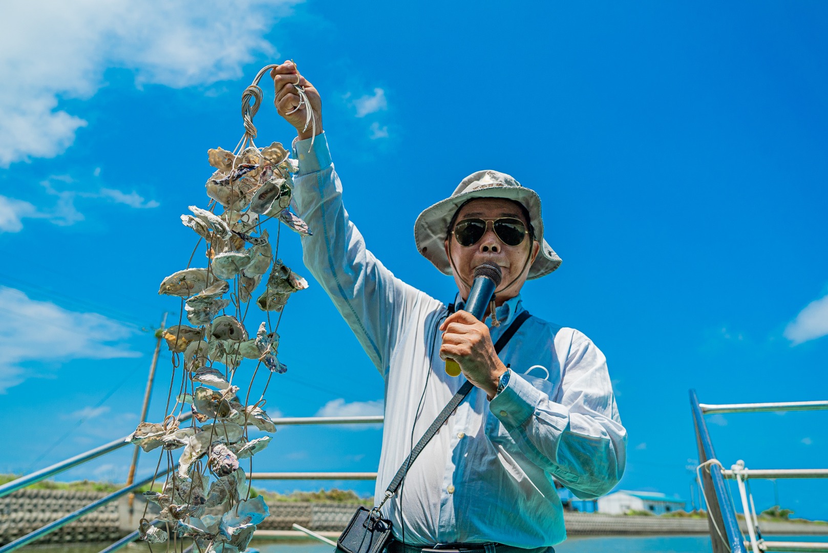 台南龙山号｜观光竹筏＆烤蚵吃到饱