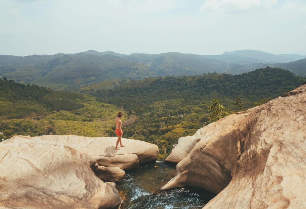 立顿座位日出＆迪亚鲁玛上游＆拉瓦那瀑布私人一日游（艾拉出发）
