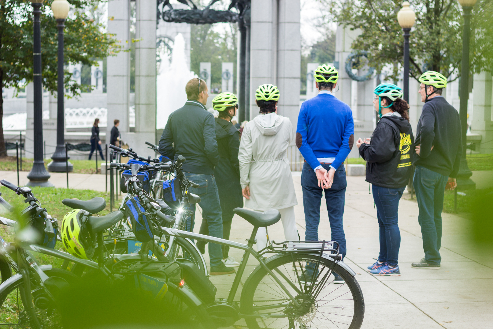 华盛顿特区纪念碑电动自行车之旅