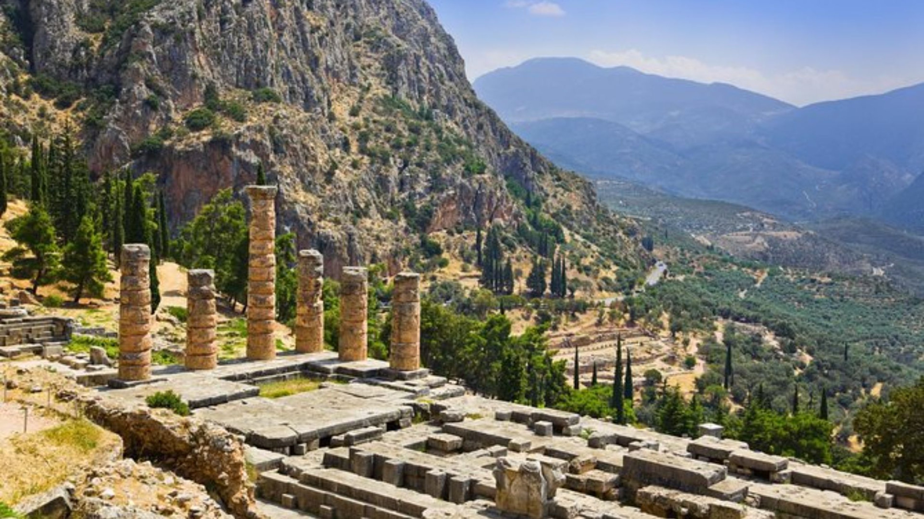 德尔斐和阿拉霍瓦之旅（含雅典门票）