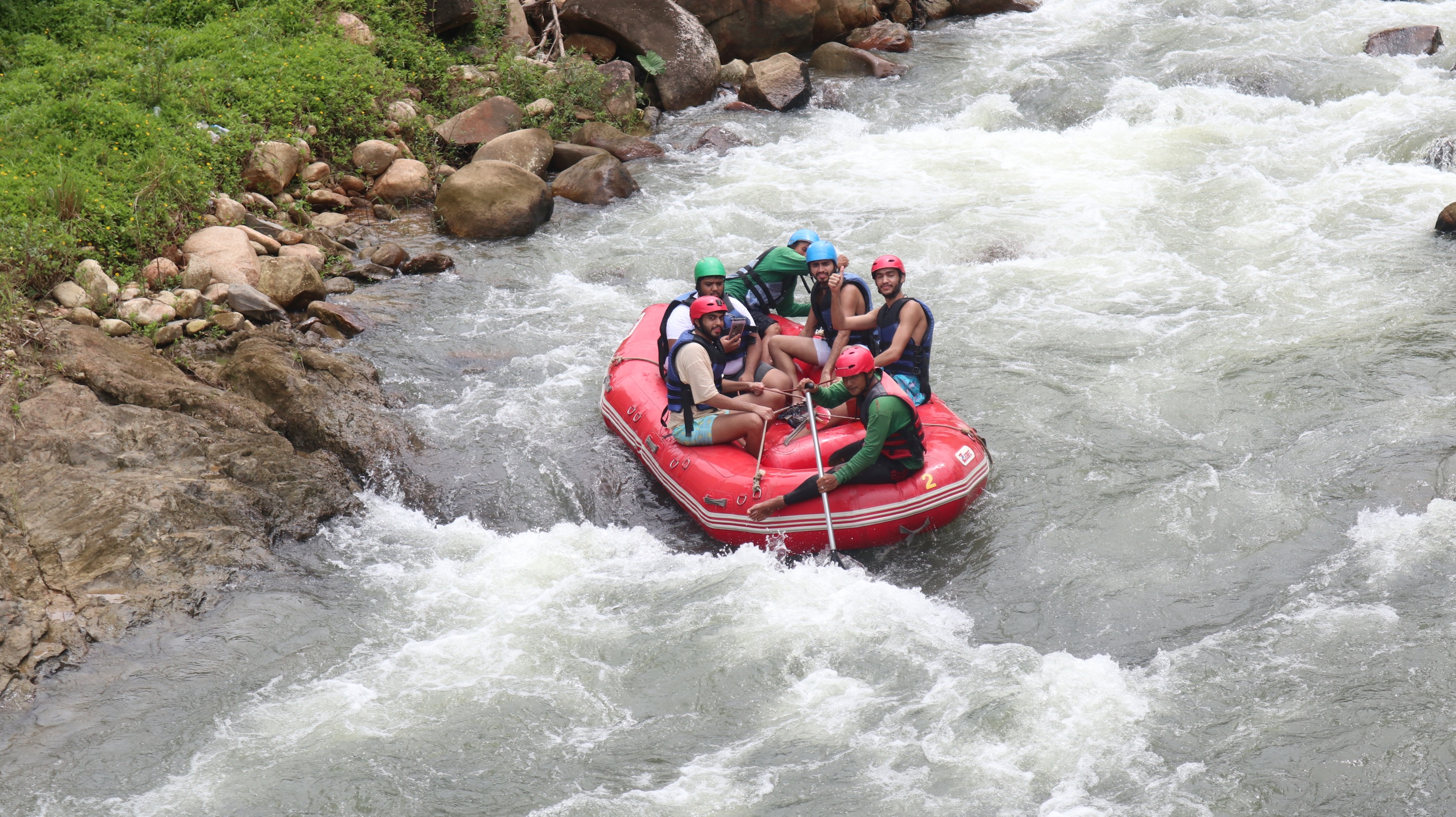 攀牙府5公里泛舟＆飞索＆ATV越野车体验（普吉岛出发）