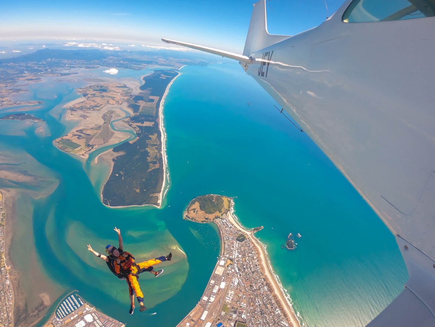陶朗加双人跳伞体验