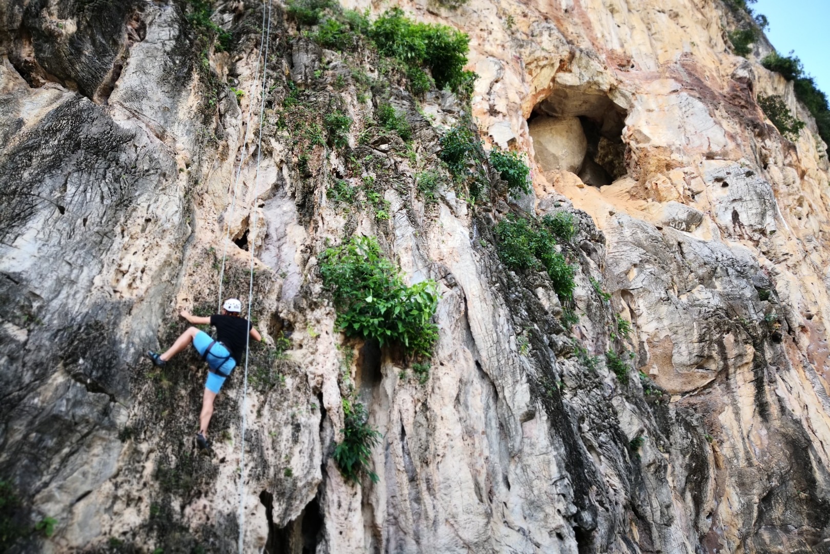 吉隆坡 Gua Damai 攀岩＆黑风洞导览之旅