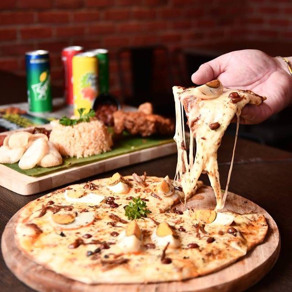 造雨人厨房 + 大城堡的酒吧