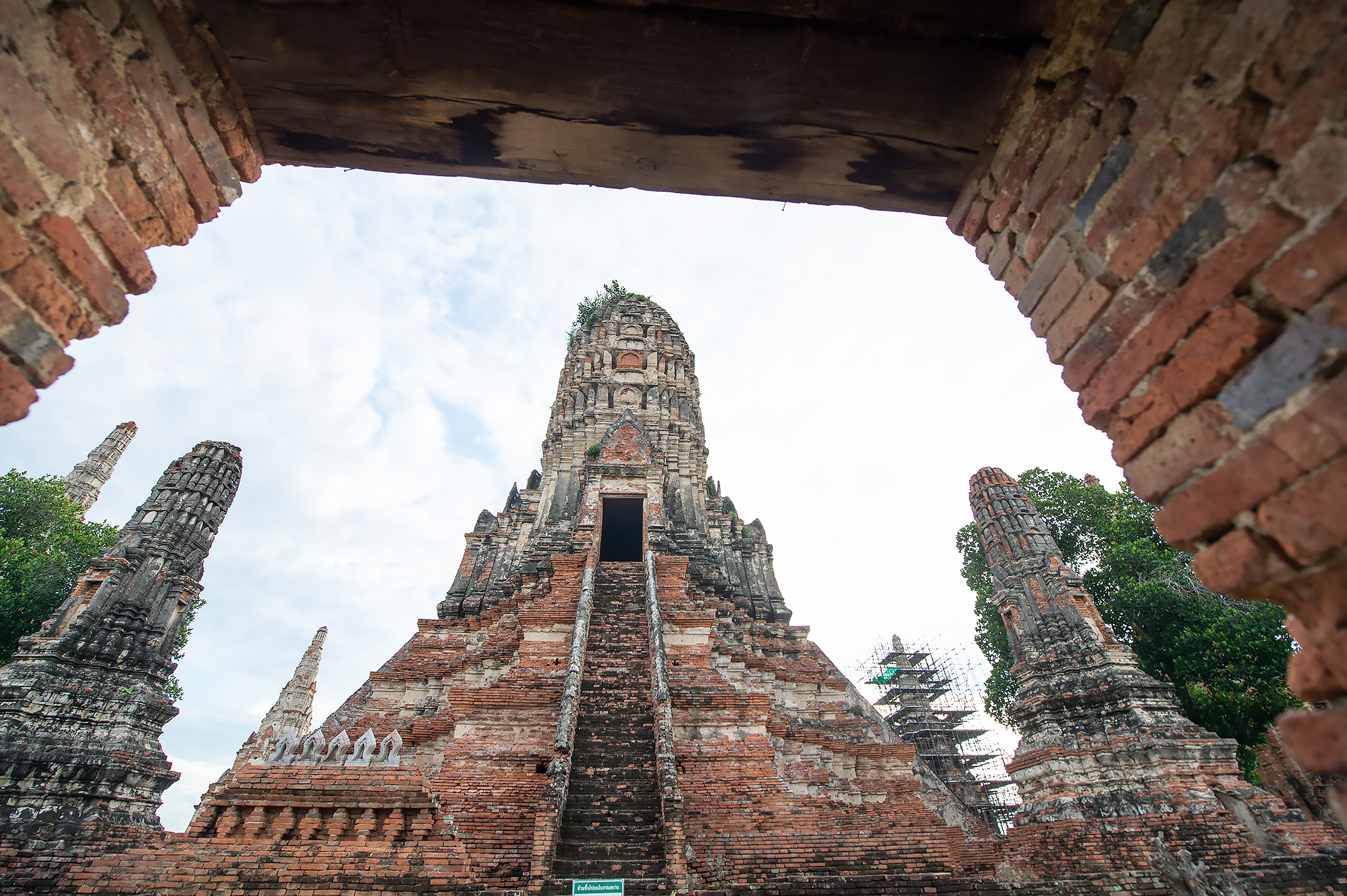 大城历史文化寺庙之旅