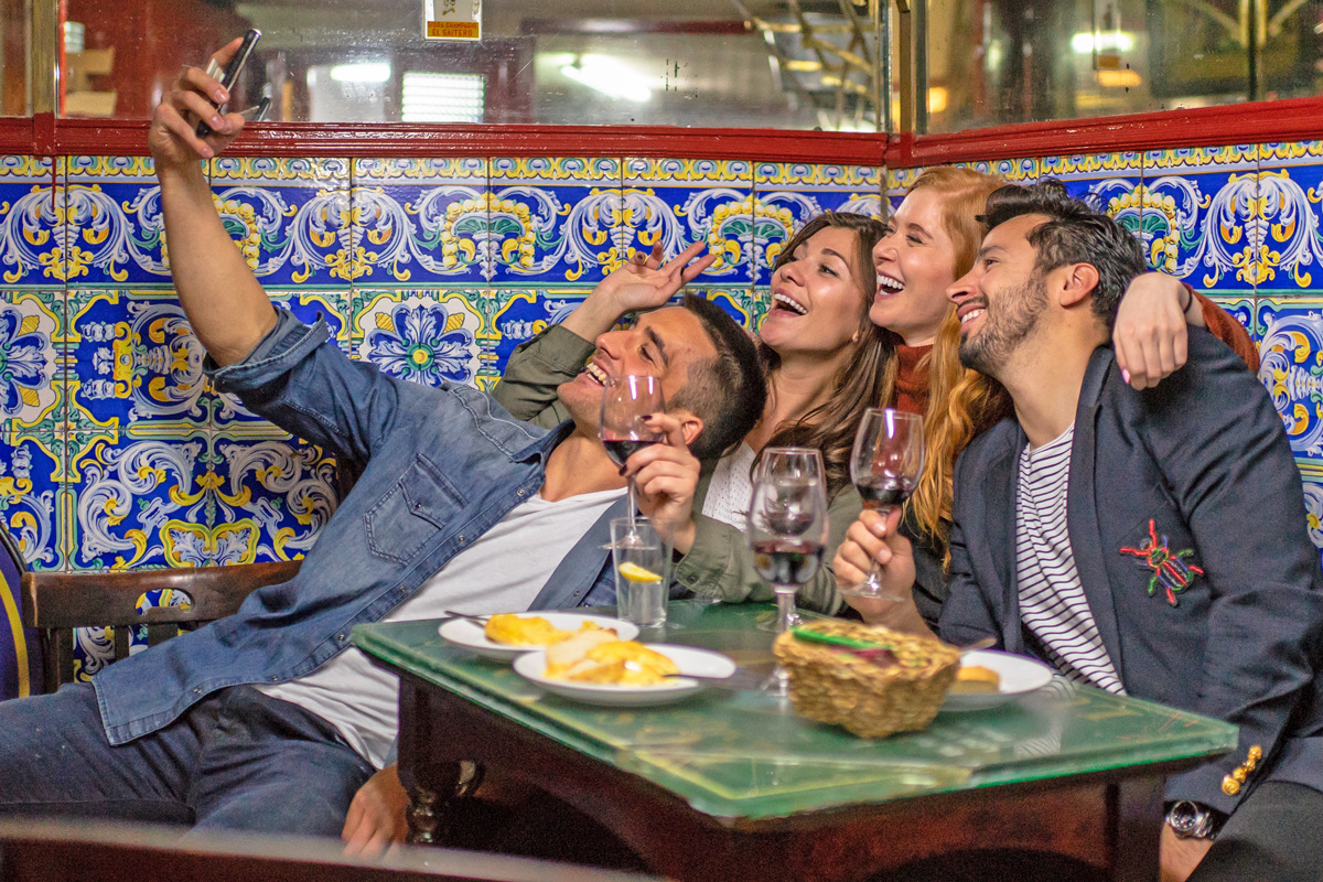 马德里市区 & 弗拉门戈表演 & Tapas小吃徒步之旅