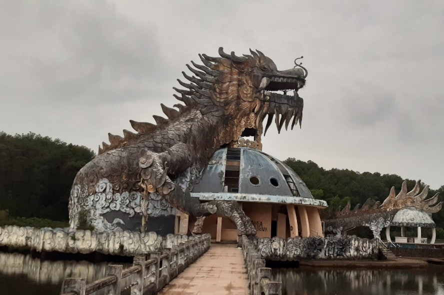 Thien An Monastery & Thuy Tien Park &  Thuy Bieu村摩托车半日游