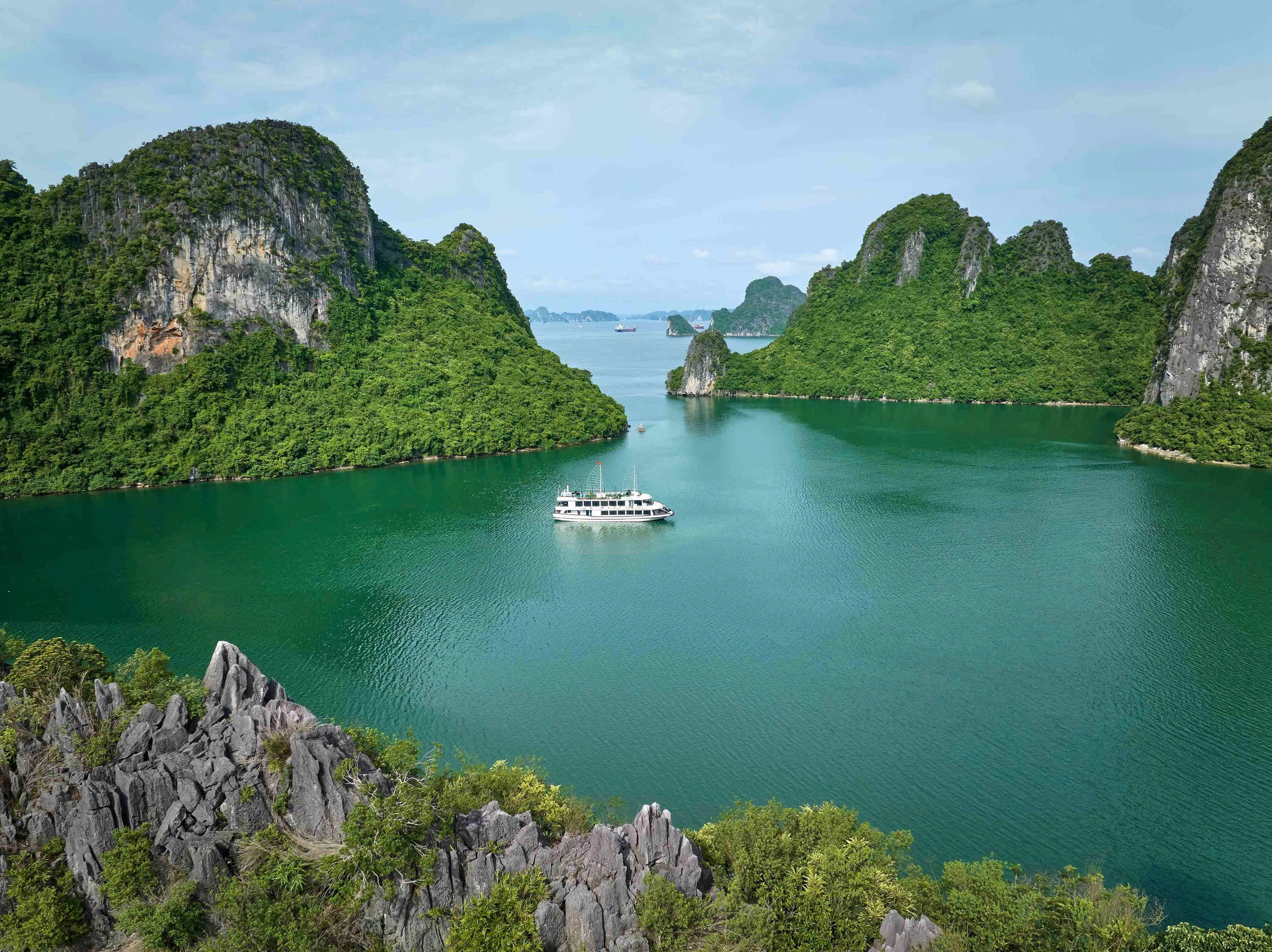 [路线 2] 下龙湾豪华 Alova 游轮之旅（河内出发）