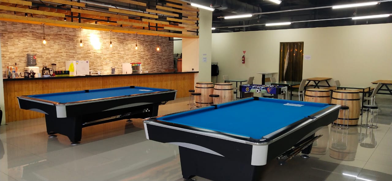 雅加达 One Strike Arena 撞球＆高尔夫模拟体验