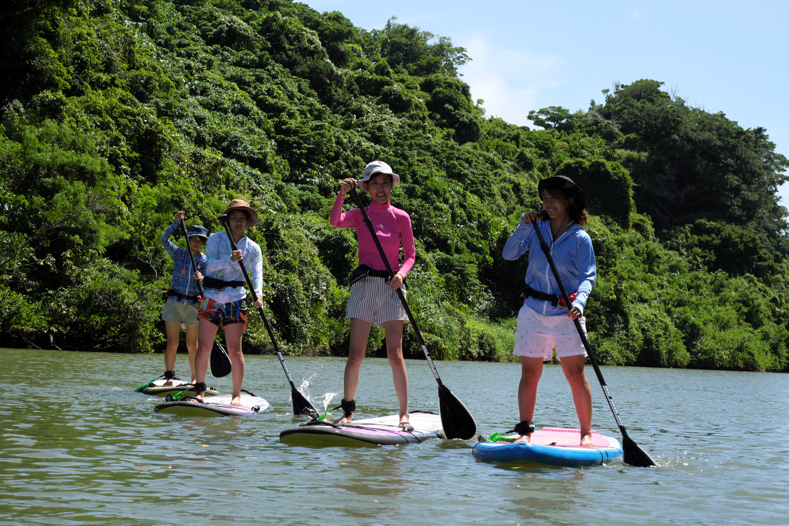 比谢川红树林SUP立式划桨体验