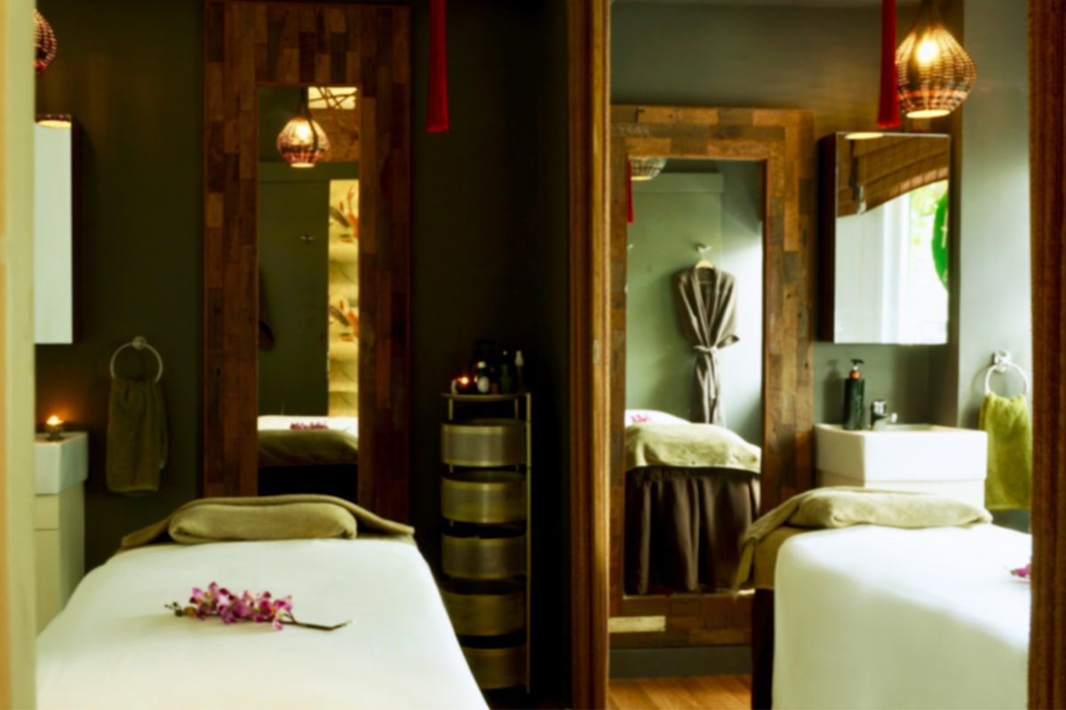 lyara Day Spa - 香港泰式水疗体验 | 香薰放松按摩 | 面部护理 | 中环