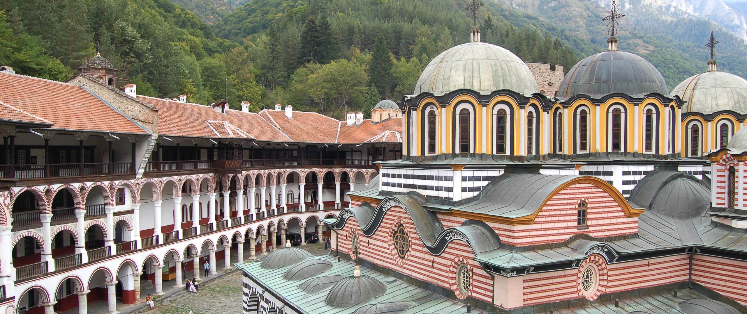 里拉修道院 & 博雅纳教堂朝圣之旅（索非亚出发）