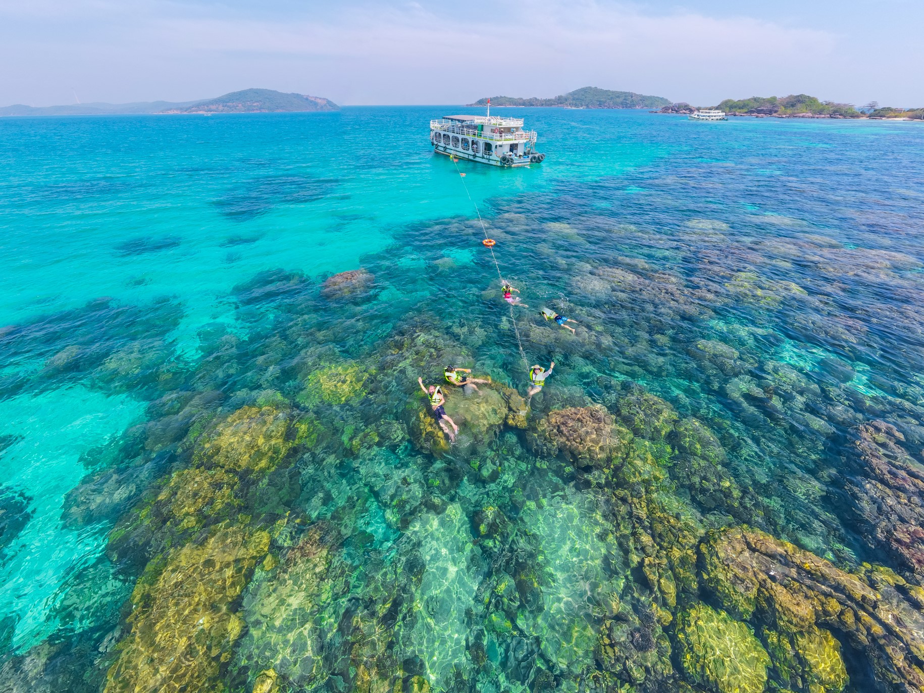 3岛跳岛游（布姆岛 / 甘吉岛 / 玛鲁岛）