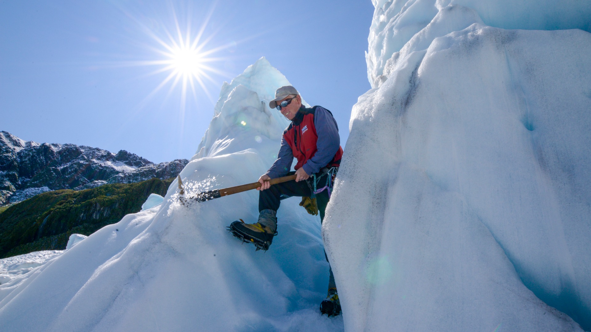 库克山塔斯曼冰川直升机飞行 & 徒步体验