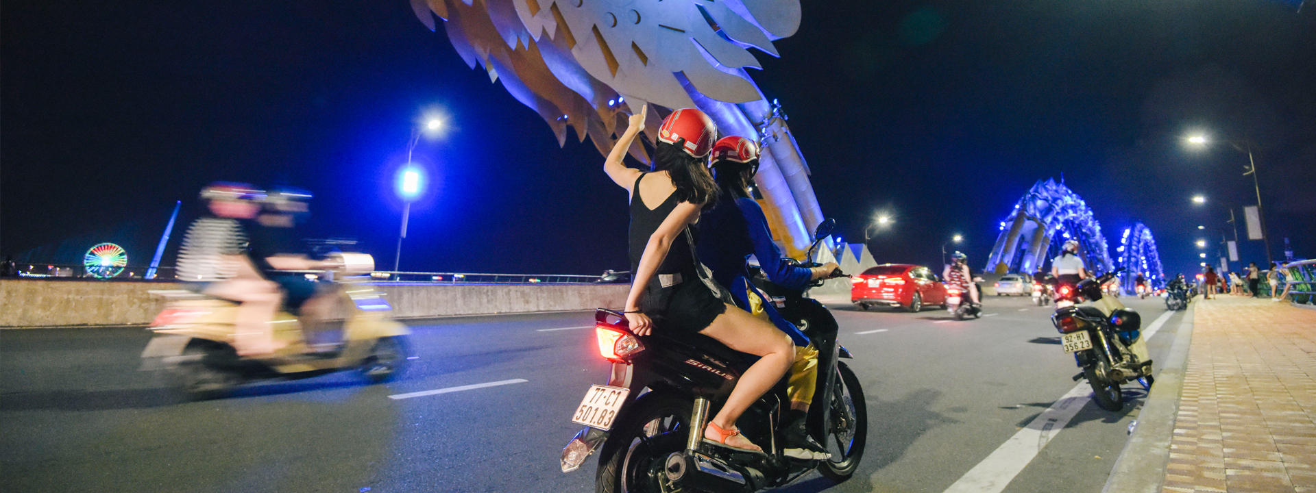 岘港美食观光夜游（奥黛骑士接送）