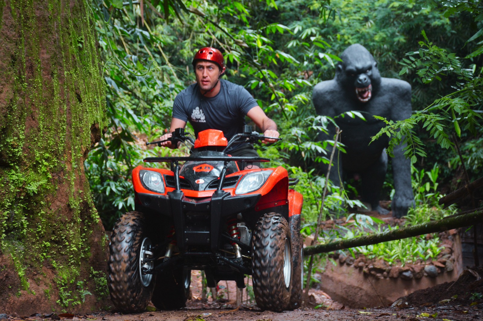 峇里岛乌布秋千体验＆ATV 越野车＆阿勇河泛舟