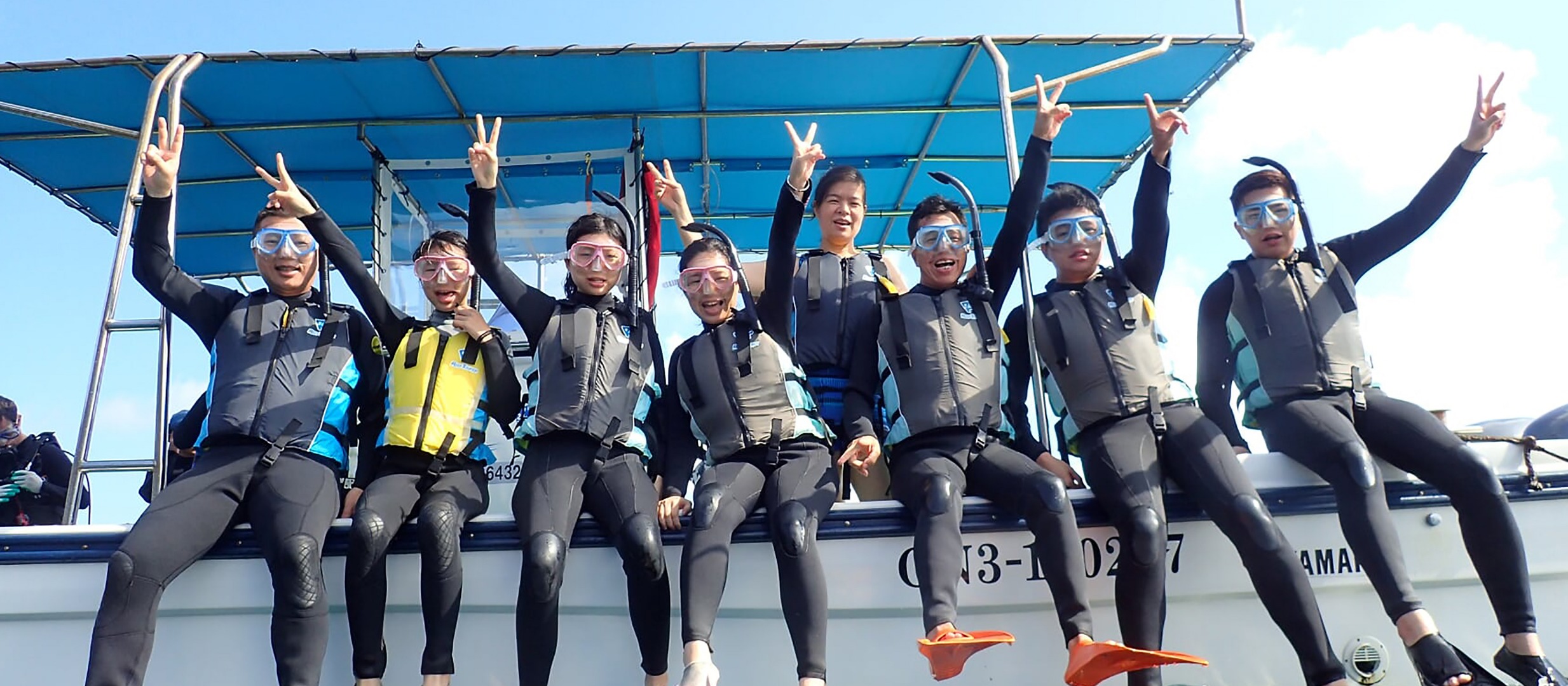 冲绳・梦幻礁｜轻松坐船去！浮潜＆深潜体验｜免费无上限照片＆影片｜中文教练