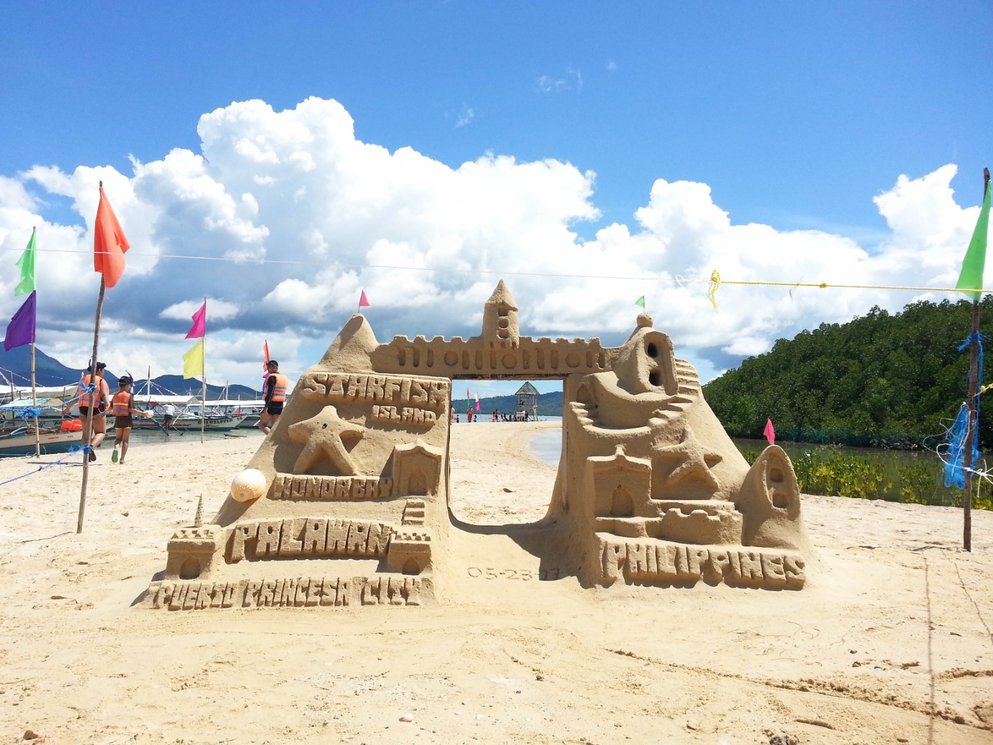 巴拉望洪达湾跳岛之旅