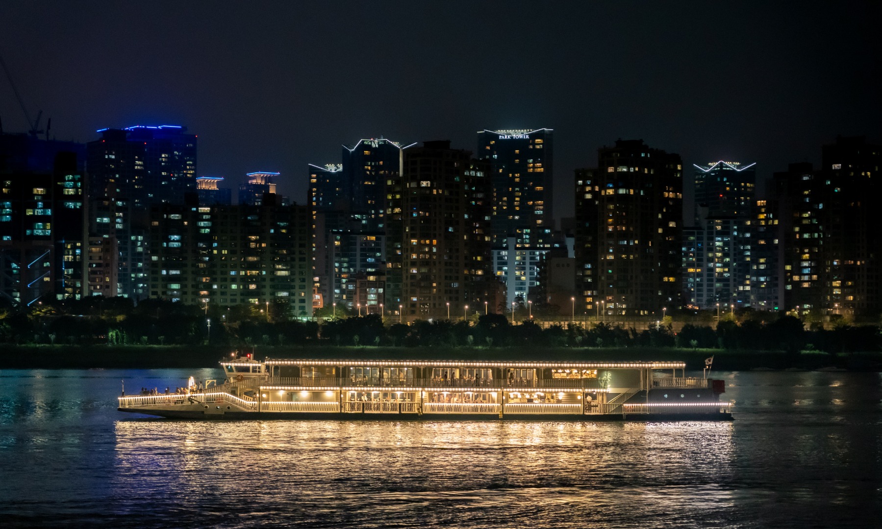 首尔汝矣岛 Eland Cruise 汉江游览船