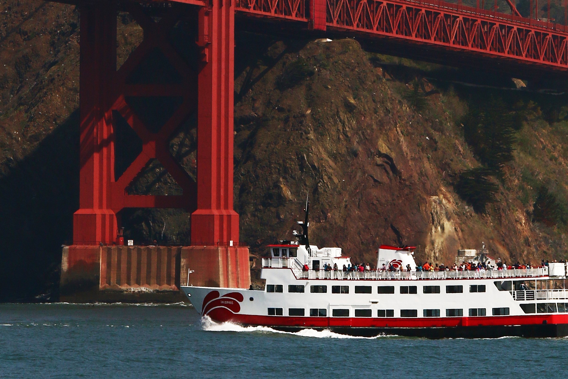 旧金山双桥游船之旅