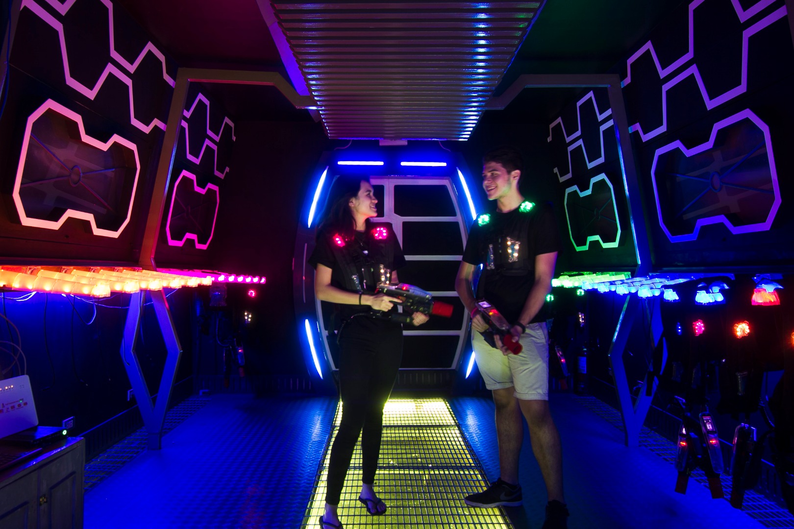 马尼拉LazerXtreme雷射枪对战