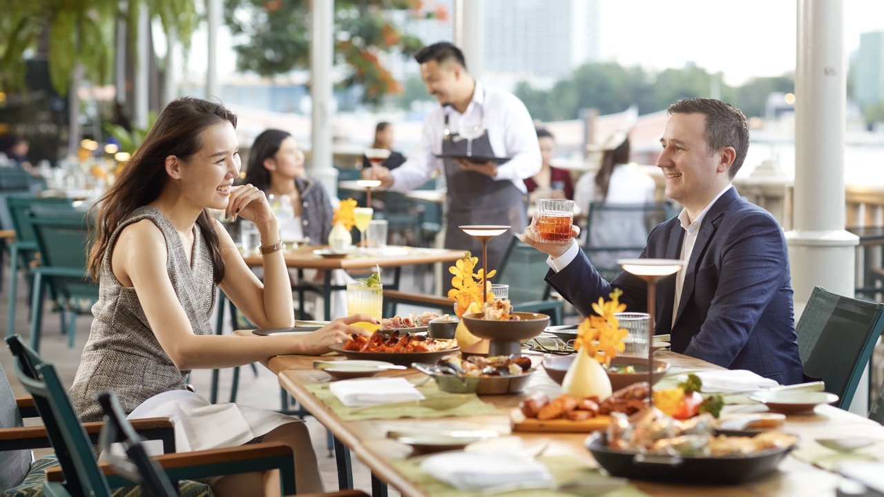曼谷半岛酒店河畔咖啡厅和露台 (The River Cafe & Terrace at The Peninsula Bangkok)