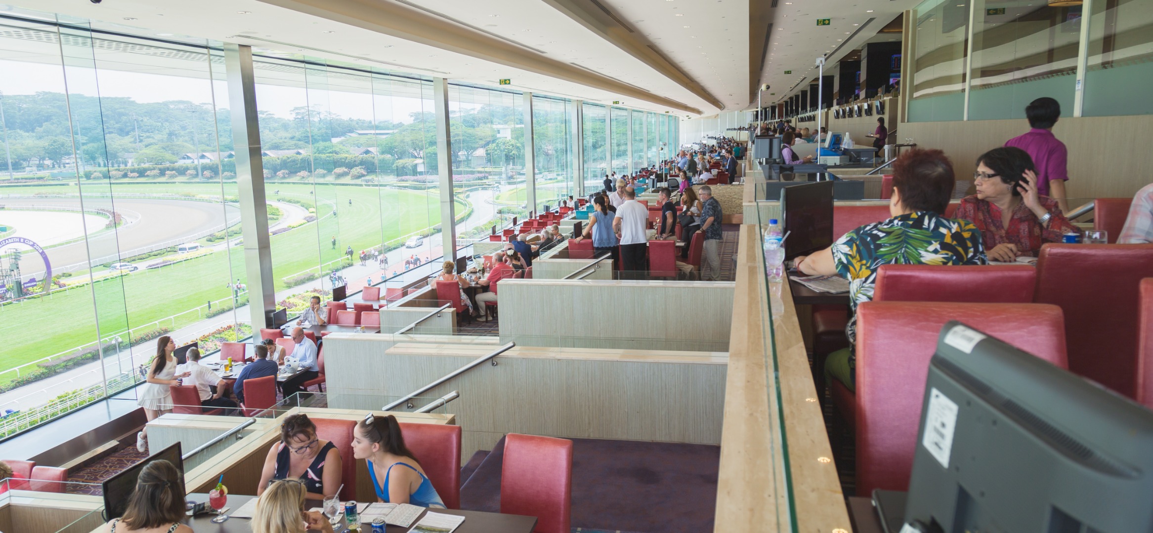 新加坡赛马公会观赛 & 用餐体验