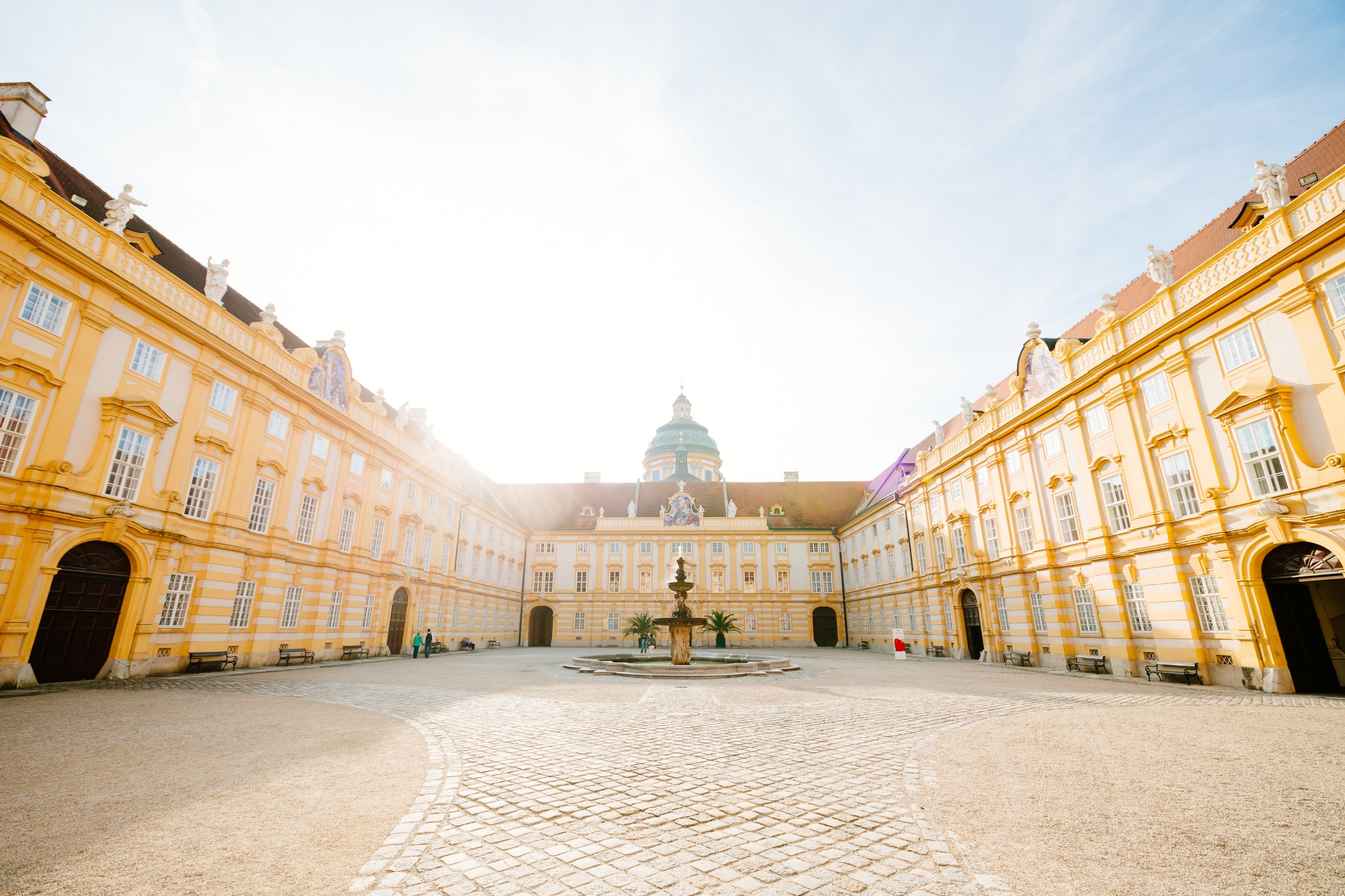 多瑙河谷一日游（维也纳出发）