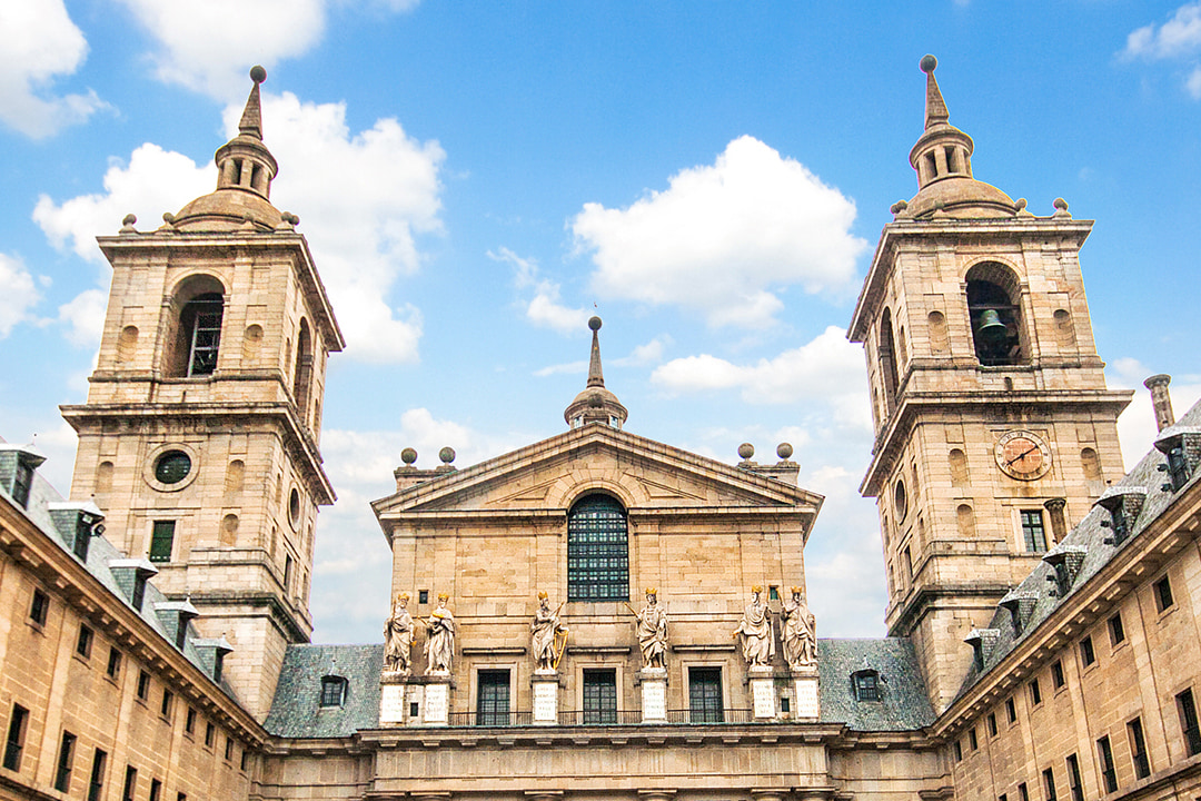 埃斯科里亚尔修道院＆烈士谷之旅（马德里出发）