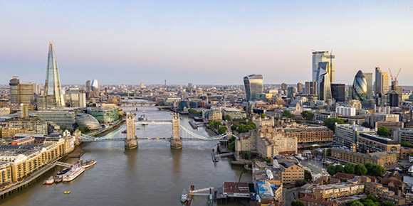 大不列颠-英国+爱尔兰精选11晚12天攻略伦敦-爱丁堡-都柏林-约克-贝尔法斯特-曼彻斯特-温莎古堡-三大顶级学府